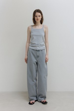 plain sleeveless (pale blue)