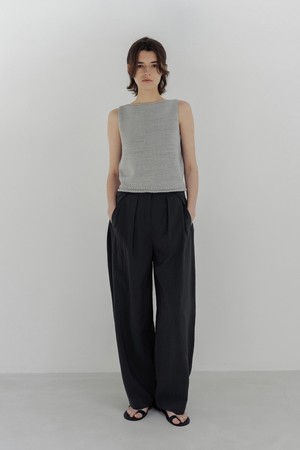 airy tuck pants (charcoal)