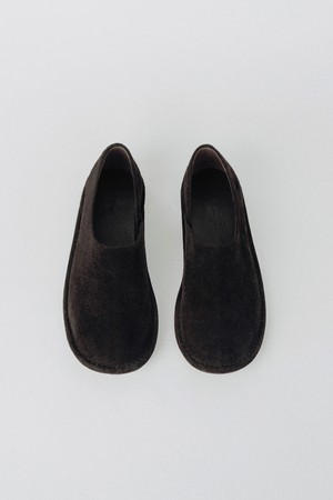 stitched pebble loafer (smoke brown)