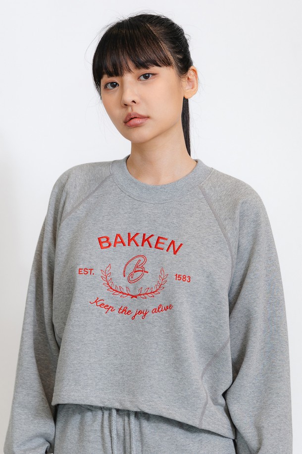 BAKKEN - 긴소매 티셔츠 - 바켄 Signature Logo Semi Crop 티셔츠 BK4998_그레이