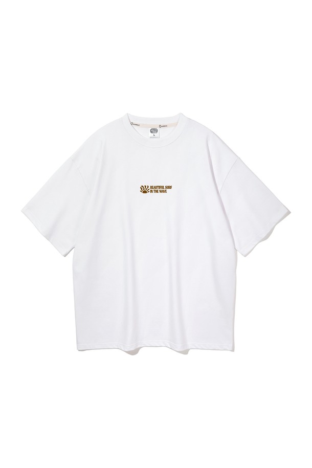 앨빈클로 SUMMER VIBE (서머 바이브) 오버핏 반팔 티셔츠 AST4519는 부드러운 면 소재로 제작되어 편안한 착용감을 선사합니다. 라운드넥 디자인과 레귤러 기장으로 제작되어 캐주얼한 스타일을 연출하며, 오버핏으로 트렌디함을 더했습니다. 시원한 여름을 위한 얇은 두께감과 서머 바이브 그래픽 프린팅이 돋보이는 제품입니다. 남녀 공용으로 착용 가능하며, 화이트 컬러로 다양한 하의와 매치하기 용이합니다. 
