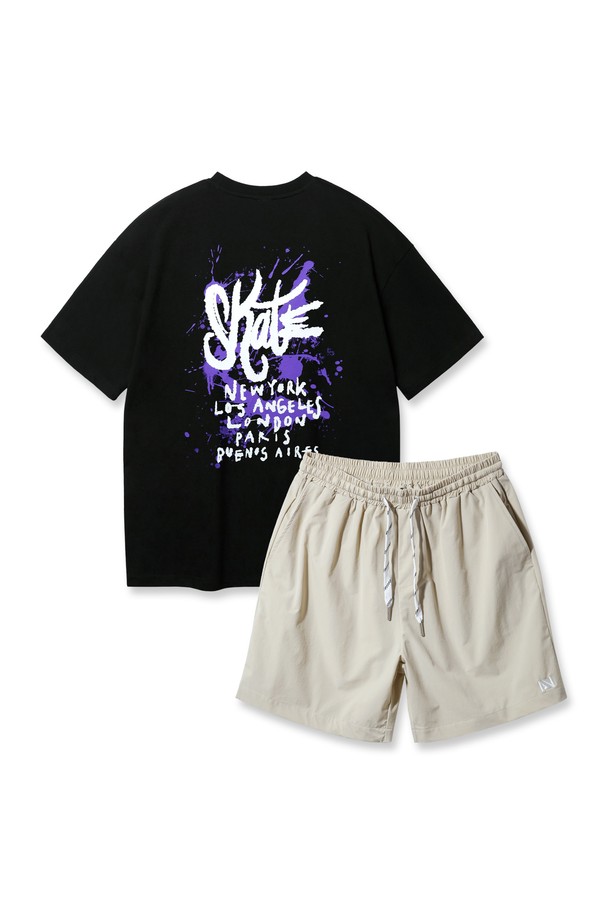 **[SET] SKATE 오버핏 반팔티 스트링 포인트 우븐 반바지 셋업**은 20수 코마사 면 100% 소재로 제작되어 단단하면서도 부드러운 촉감을 선사하며, 텀블 워싱 및 텐터 가공 처리를 거쳐 변형 없이 오랫동안 착용할 수 있습니다. 드롭숄더 디자인과 넉넉한 오버핏으로 편안한 착용감을 제공하며, 레이어드 또는 단독으로 다양한 스타일을 연출할 수 있습니다. 화이트 + 딥블루 믹스, 화이트 멜란지 + 블루 믹스, 블랙 + 베이지 믹스 등 세 가지 다채로운 컬러 옵션으로 데일리웨어를 완성해 보세요.
