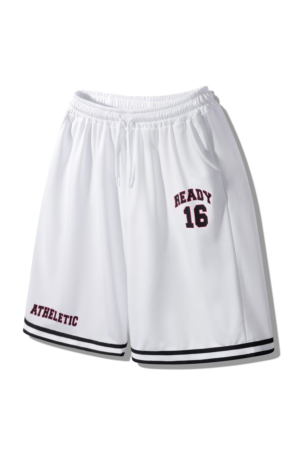 ATHELETIC 메쉬 반바지 PAN2851은 시원하고 쾌적한 착용감을 제공하는 여름용 메쉬 반바지입니다. 통기성이 우수한 메쉬 소재와 흡습속건 기능으로 땀을 빠르게 배출하여 쾌적함을 유지해주며, 루즈핏에 무릎 기장으로 편안한 활동성을 보장합니다. 화이트, 네이비, 블랙 3가지 색상으로 출시되어 스포티한 스타일을 연출하며, 밴딩 허리와 스트링 디테일로 편안한 착용감을 더했습니다.
