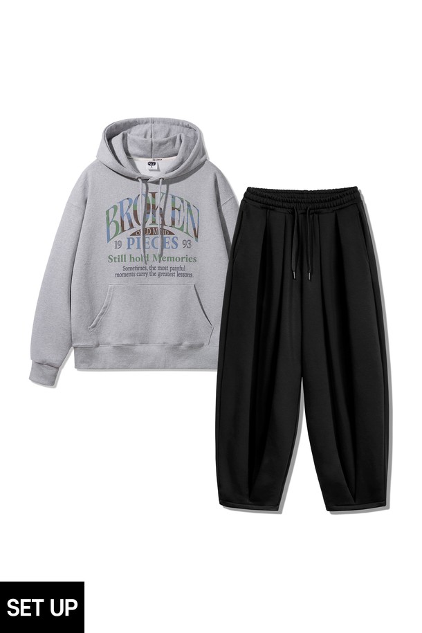 [SET] 브로큰 카모 오버핏 후드티 벌룬 와이드 팬츠 셋업은 캐주얼과 스트릿 스타일을 즐기는 남녀 모두에게 적합한 제품입니다. 두꺼운 면 소재로 제작되어 부드러운 촉감을 선사하며, 봄, 가을, 겨울 모두 착용 가능합니다. 오버핏 후드티는 레귤러 기장으로 디자인되었으며, 카모 패턴이 돋보이는 긴 소매 스타일입니다. 그레이와 블랙 두 가지 색상으로 제공되어, 각자의 개성에 맞는 스타일을 연출할 수 있습니다. 셋업으로 구성되어 있어 간편하게 스타일리시한 룩을 완성할 수 있습니다.
