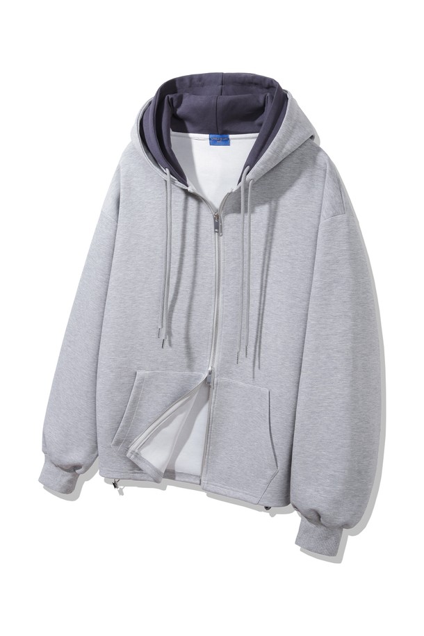 [본딩] 이중 배색 오버핏 투웨이 후드집업 DLX2990은 캐주얼, 스포티, 미니멀 스타일을 모두 아우르는 공용 후드집업입니다. 가을과 겨울에 적합하며, 두꺼운 두께감의 면 소재에 본딩 처리하여 부드러운 촉감과 보온성을 제공합니다. 투웨이 지퍼와 배색 디자인으로 포인트를 더했으며, 일상복뿐만 아니라 캠핑룩으로도 활용하기 좋습니다. 오버핏 디자인으로 편안한 착용감을 선사하며 긴 소매 기장으로 따뜻함을 더했습니다. 그레이 컬러의 무지 디자인으로 다양한 스타일 연출이 용이합니다.
