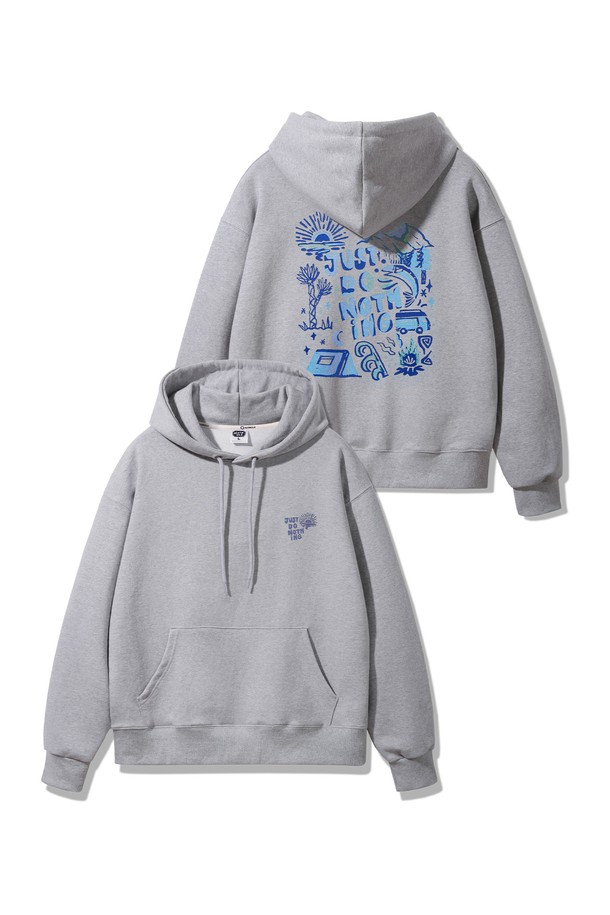 JUST DO NOTHING (저스트 두 낫싱) 오버핏 후드티 AVH261은 부드러운 촉감의 프렌치테리 면 혼방 소재로 제작되어 봄, 가을, 겨울 시즌에 활용하기 좋습니다. 그레이, 차콜, 블랙 3가지 색상으로 출시되었으며, 넉넉한 오버핏 디자인과 빈티지 무드의 드롭 아트워크 프린팅이 특징입니다. 일상 속 캐주얼, 스트릿 스타일을 연출하기 좋으며, 텀블 워싱 처리로 수축을 최소화했습니다. 고밀도 원단, 더블 스티치 및 트리플 스티칭 암홀 디테일로 내구성을 높였습니다. 집콕룩, 겨울 데일리룩에 편안하게 착용할 수 있습니다.
