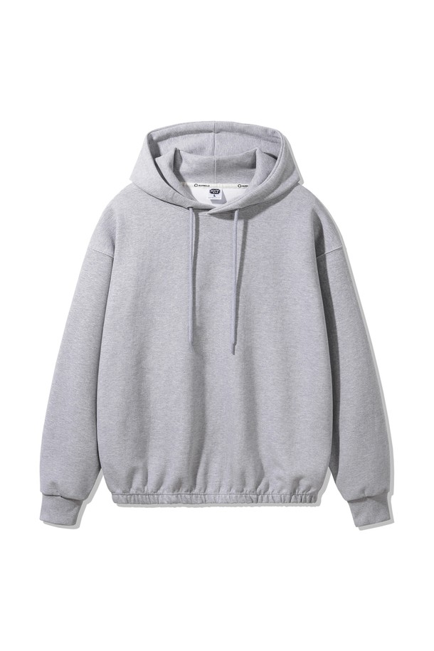 페이크 밴딩 자동넣입 후드 티셔츠 AVH332 (2 COLOR)는 편안한 착용감과 베이직한 디자인으로 활용도 높은 공용 후드 티셔츠입니다. 부드러운 면 소재로 제작되어 봄, 가을, 겨울 모두 따뜻하게 입을 수 있으며, 일상 속 집콕룩, 겨울 데일리룩으로 제격입니다. 레귤러 기장의 무지 디자인으로 캐주얼하고 미니멀한 스타일을 연출하며, 밴딩 디테일이 편안함을 더합니다. 긴 소매와 후드넥 라인으로 실용성을 높였으며, 그레이 컬러로 다양한 하의와 매치하기 좋습니다.
