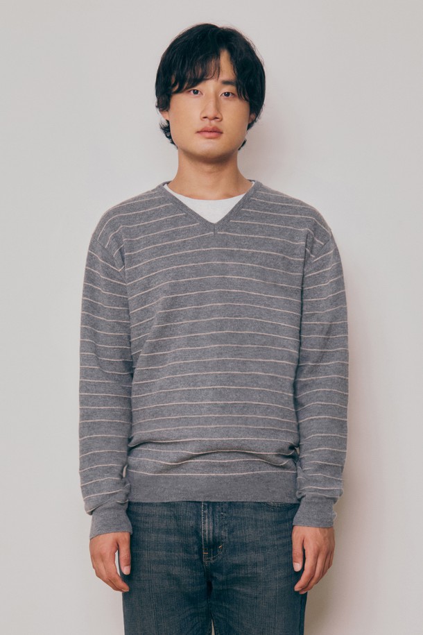 KNITLY - 스웨터 - [24F/W] [Men] Super Fine Wool Stripe V-Neck Sweater (Grey)