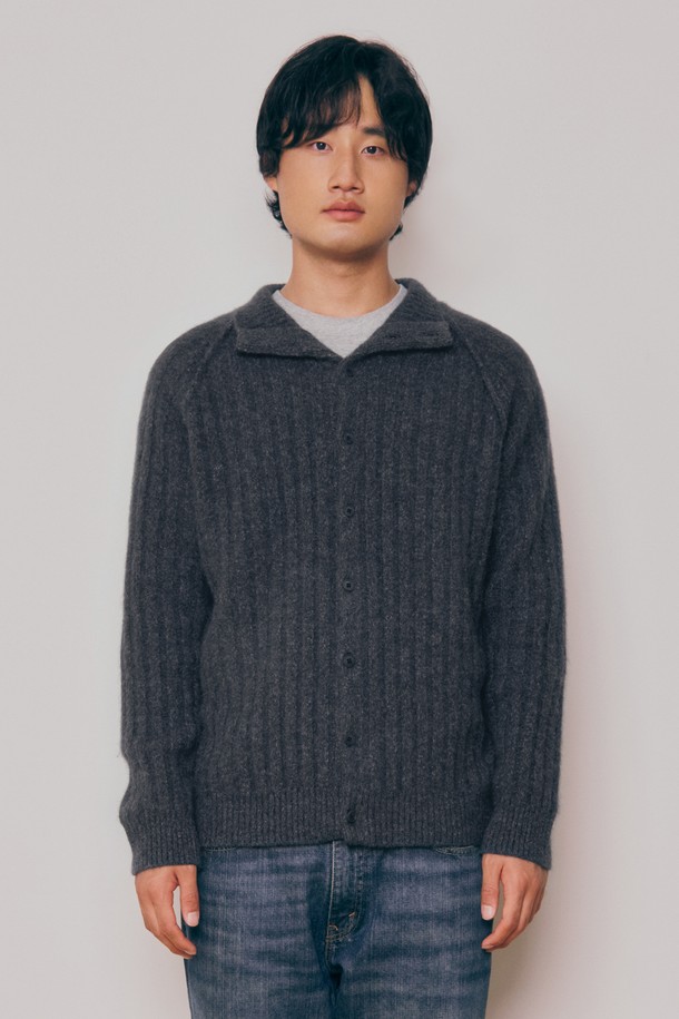 KNITLY - 가디건 - [24F/W] [Men] Raccoon High Neck Button Cardigan (Charcoal)