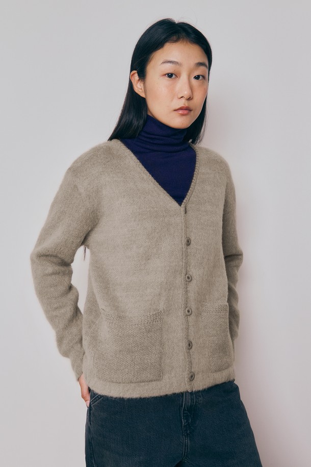 KNITLY - 가디건 - [24F/W] [Women] Brushed Alpaca V-Neck Cardigan (Beige)