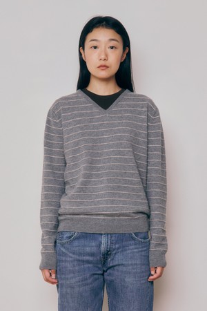 [24F/W] [Women] Super Fine Wool Stripe V-Neck Sweater (Grey)