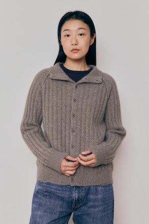 [24F/W] [Women] Raccoon High Neck Button Cardigan (Brown)