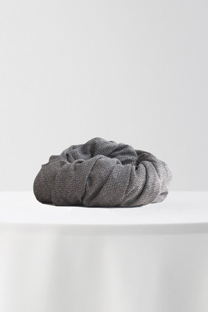 클래식 헤링본 패턴 그레이 머플러 GFIMF023