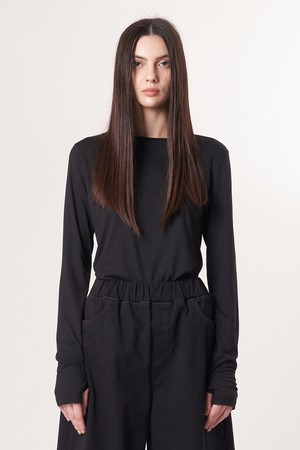 AW52TL01 베이스 레이어 탑_블랙