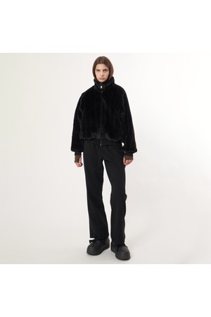 AW52OT03_리버시블 밍크점퍼_블랙