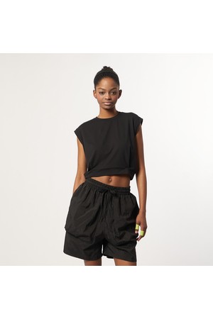 AW61TN01_소프트 크롭 탑_블랙