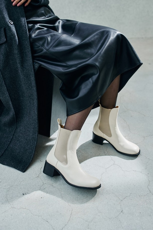 NEUTE - 부츠/워커 - 50mm Devon Round Toe Ankle Boots (3 COLORS)