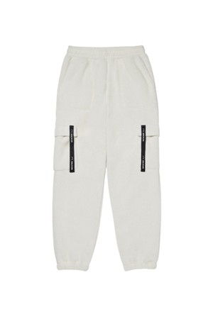 LOGO TAPE FLEECE CARGO JOGGER - BLACK/IVORY