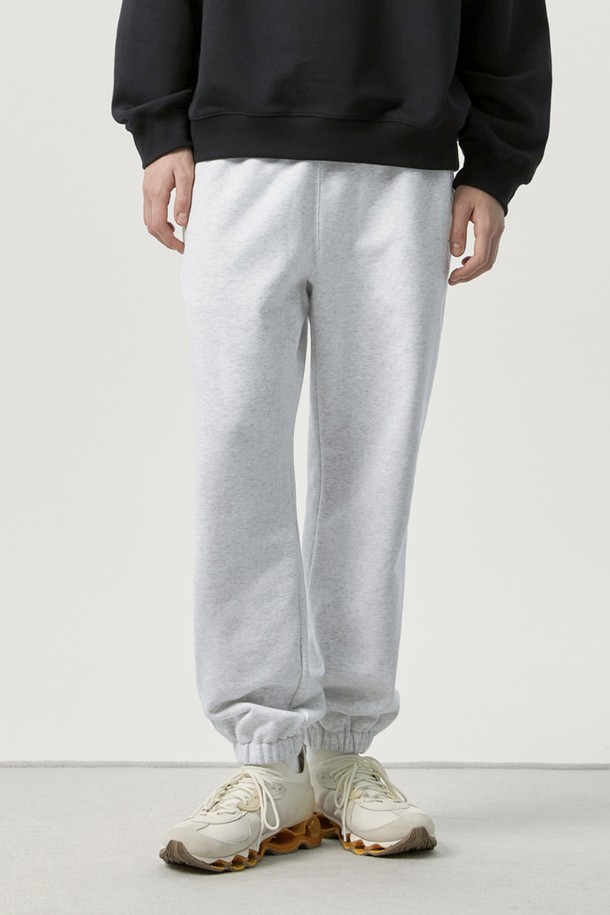 GOALSTUDIO - 조거/스웨트팬츠 - ESSENTIAL JOGGER PANTS-MELANGE GREY