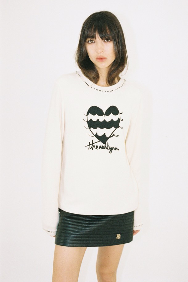 THE ASHLYNN - 긴소매 티셔츠 - VINNY HEART WAVE LONG SLEEVE TOP_CREAM