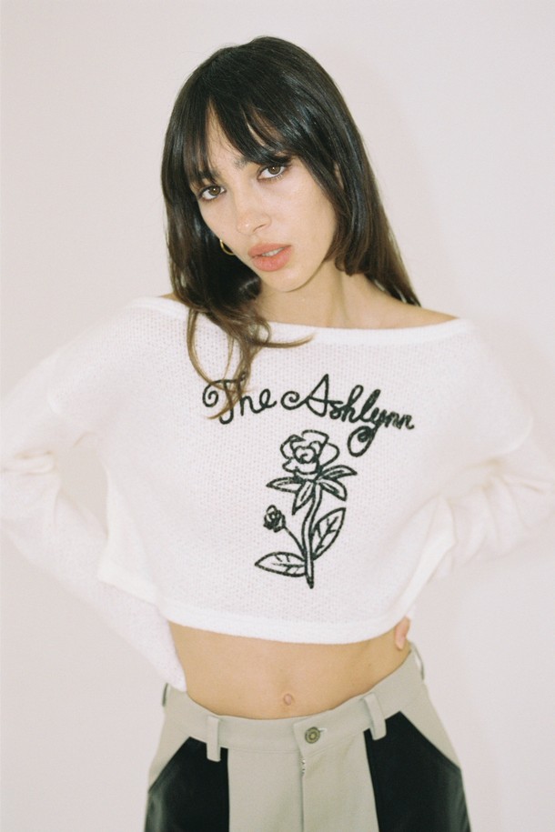 THE ASHLYNN - 스웨터 - BRIDGET ROSE CROP KNIT_IVORY