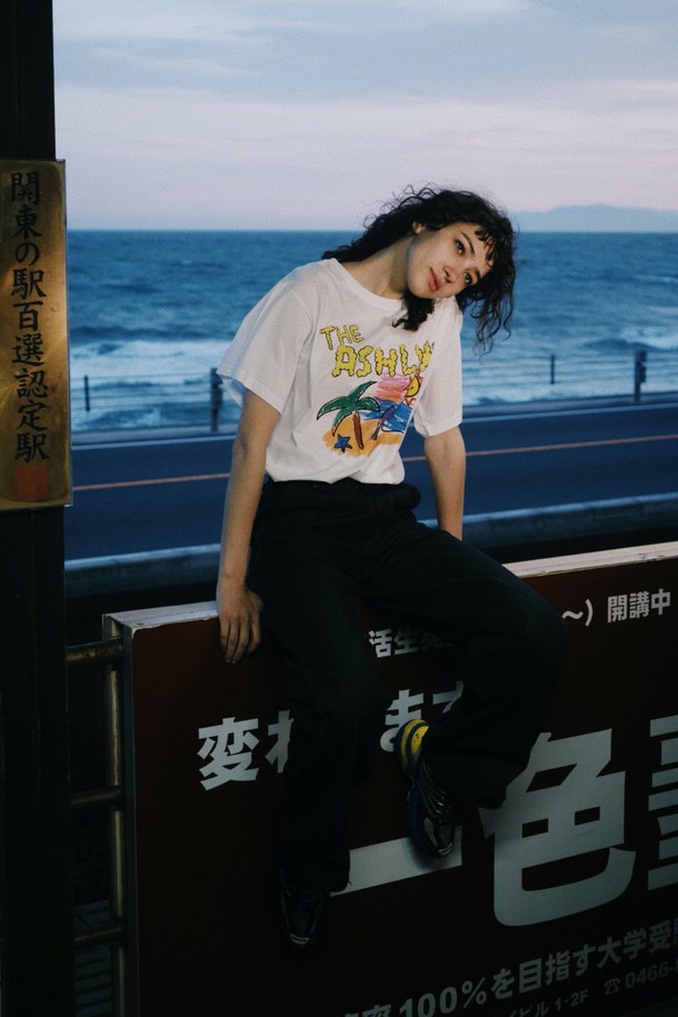 THE ASHLYNN - 반소매 티셔츠 - ISLANDER GRAPHIC T SHIRT_WHITE