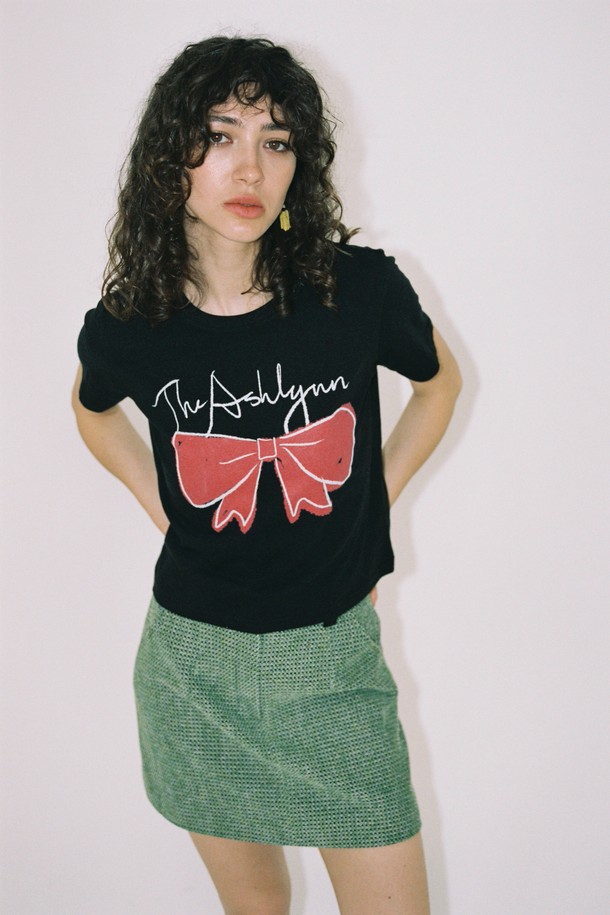 THE ASHLYNN - 반소매 티셔츠 - BOWY RIBBON T SHIRT_BLACK