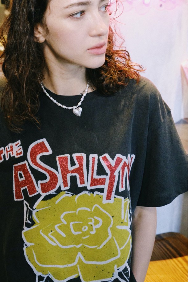 THE ASHLYNN - 반소매 티셔츠 - ROSEE GLITTER OVERSIZED T SHIRT_BLACK