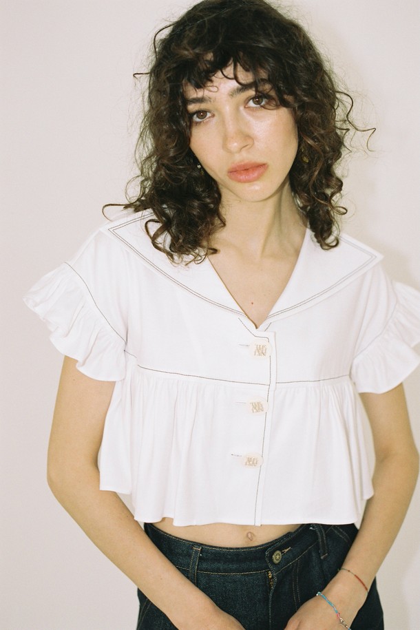 THE ASHLYNN - 블라우스 - PETITE STITCH CROP BLOUSE_WHITE