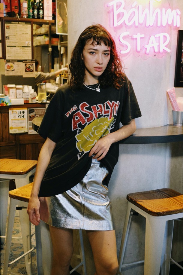 THE ASHLYNN - 반소매 티셔츠 - ROSEE GLITTER OVERSIZED T SHIRT_BLACK