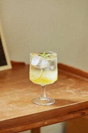 [비크릴라] 강화유리 고블렛잔 ROCA 200ml