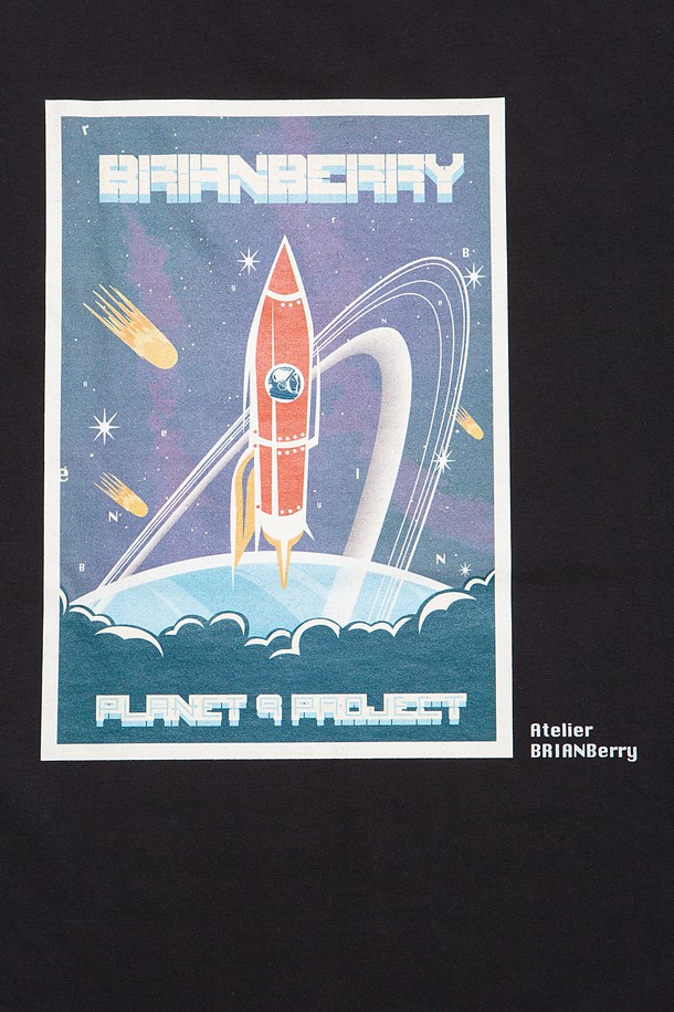 코오롱스포츠- -[BRIAN Berry] PLUTO FLIGHT TEE_BLACK