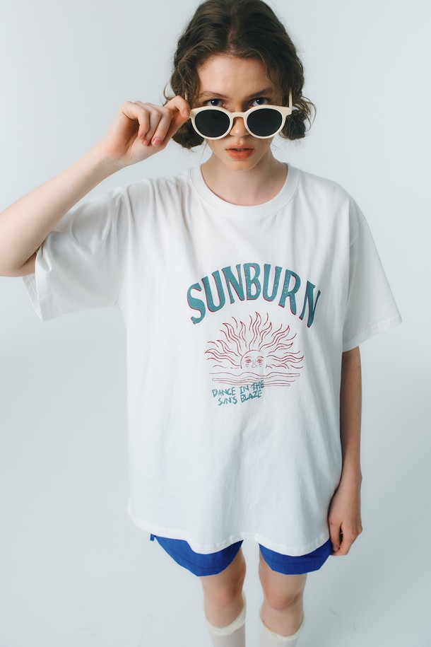 Quafe - 반소매 티셔츠 - SUNBURN VINTAGE T-SHIRT_white