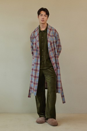 CLASSIC LONG ROBE_whisper check (men)