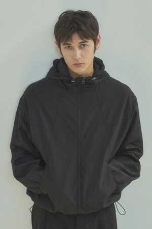 O30008 Glossy windbreaker