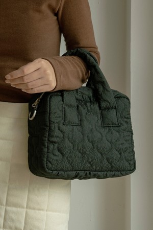 [23 WINTER] B3007 Grandma square padding bag