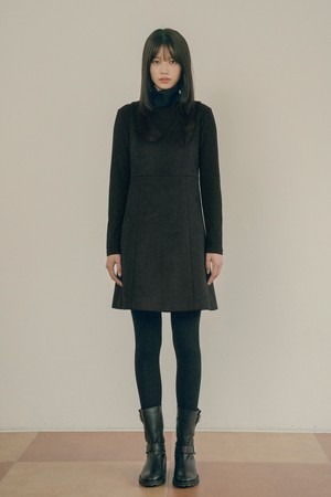 [23 WINTER] A3466 V-neck wool one-piece