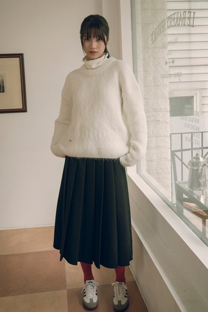 [23 WINTER] KN4243 Hairy wool round knit