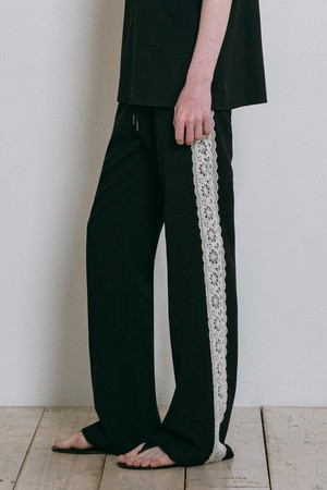 [25SS] P3248 레이스 플레어 팬츠