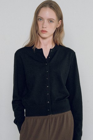 [25FW] KN4268 에센셜 라운드 카디건