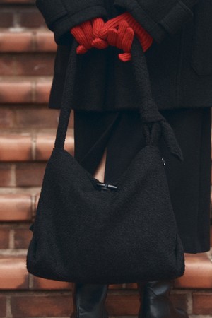 [25WINTER] B3020 울 부클 숄더백