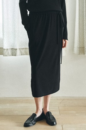 [26SPRING] P3293 플러피 미디 스커트