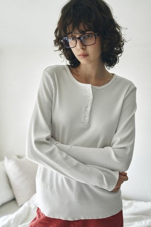 [26SPRING] A3571 에센셜 헨리넥 티셔츠