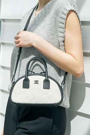 OZ Mini Half Moon Canvas Cross Bag Ivory_Black