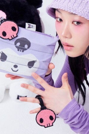 Lucky Pleats Knit Clutch S Kuromi Lavender