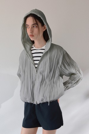 Wake Pleats Semi Cropped Hood Zipup Gray