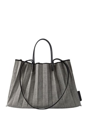 Lucky Pleats Canvas Leaf Shopper L Black