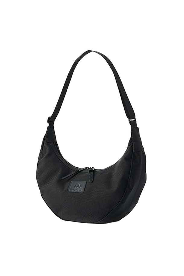 그레고리 래핑 숄더 L - BLACK BALLISTIC(08J09600)은 여성용 숄더백으로, 튼튼한 나일론 소재와 무지 블랙 컬러가 특징입니다. 라지 사이즈의 반원 형태 가방으로, 지퍼형 잠금 방식과 슬림백 스타일, 상단 더블 지퍼, 조절 가능한 숄더 스트랩을 갖춰 멀티 용도로 활용 가능합니다. 세련된 디자인과 실용성을 겸비하여 데일리룩에 포인트 아이템으로 활용하기 좋습니다.
