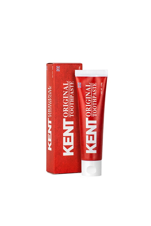 청량한 피톤치드향이 특징인 켄트 오리지널 치약은 녹차추출물과 천연 유기농 허브 3종 추출물을 함유하여 구취 제거, 충치 예방, 플라그 제거 등 구강 위생 관리에 도움을 줍니다. 120g 용량의 투명 그린 페이스트 제형으로, ABL 튜브 디자인을 적용하여 빛과 수분으로부터 내용물을 보호하며 안전한 준의약품 인증을 받았습니다. 불소 990ppm을 함유하고 있으며, 사용 후에는 충분히 헹구고 6세 이하 어린이는 반드시 보호자의 감독하에 사용하십시오.
