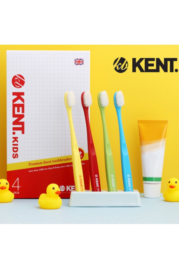 켄트 키즈 칫솔 2세트와 켄트 오리지널 치약 1개로 구성된 구강 케어 세트입니다. 어린이의 구강 위생과 치아 관리에 도움을 주는 제품입니다. 칫솔 8개와 치약 1개로 구성되어 알찬 구성을 자랑합니다. 혼합 색상으로 아이들이 좋아하며, 켄트 브랜드로 믿고 사용할 수 있습니다. 어린이용 칫솔과 치약 세트로, 아이들의 건강한 치아 관리를 위한 필수품입니다.
